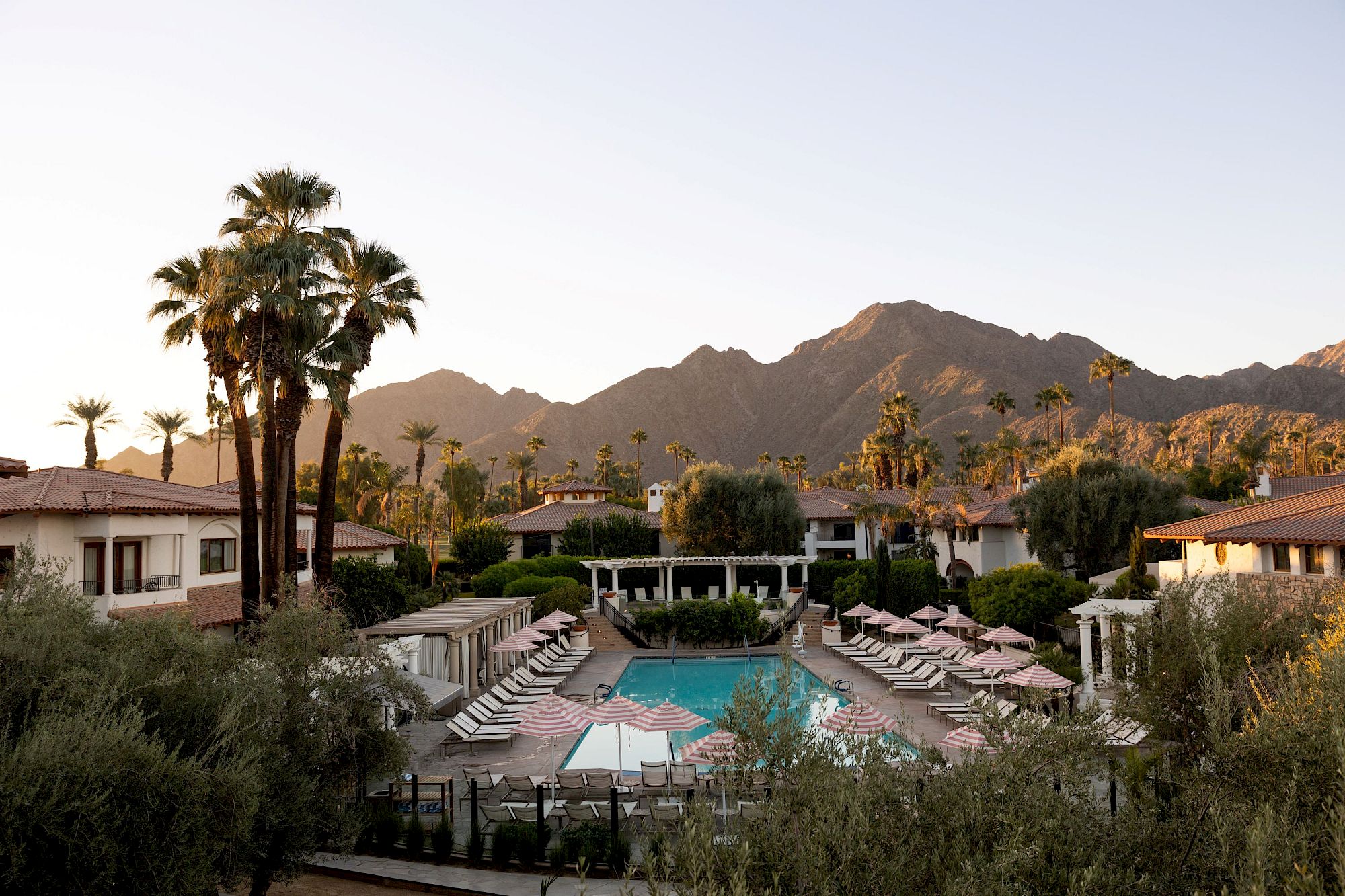 hotel_img